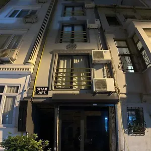 rezervați aici