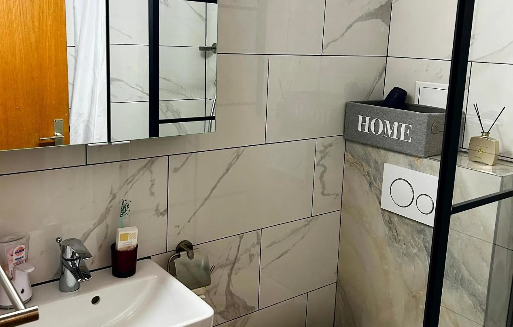 Apartment Fruehstueckspension Elena Nicoleta Caltun Fischamend Austria